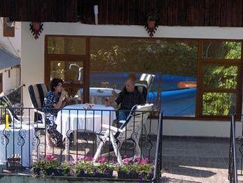 Guesthouse Stefi Rîşnov 외부 사진